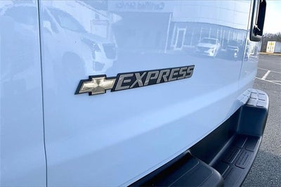2024 Chevrolet Express Cargo 2500 WT