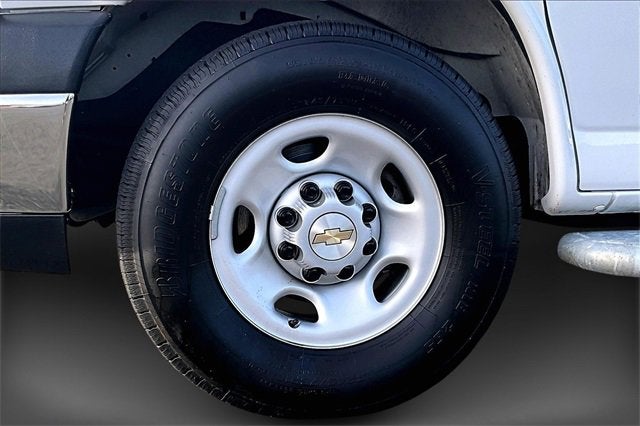 2024 Chevrolet Express Cargo 2500 WT