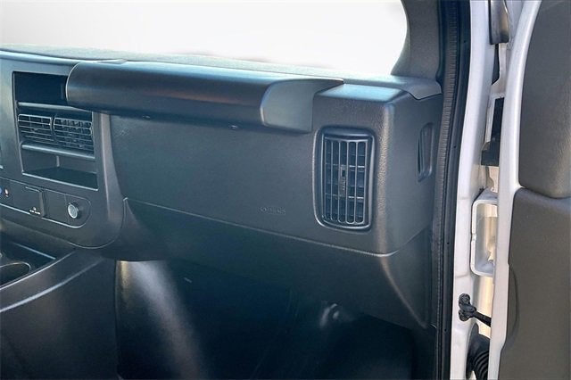 2024 Chevrolet Express Cargo 2500 WT