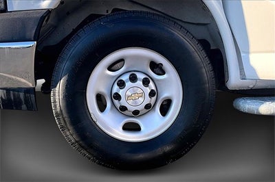 2024 Chevrolet Express Cargo 2500 WT