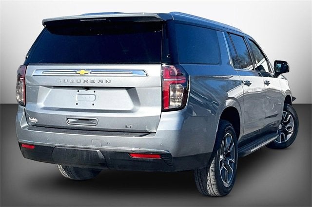 2023 Chevrolet Suburban LT