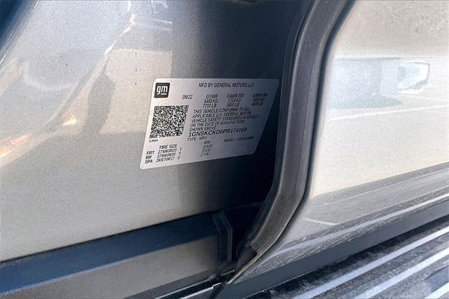 2023 Chevrolet Suburban LT