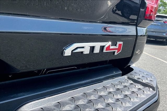 2024 GMC Canyon AT4