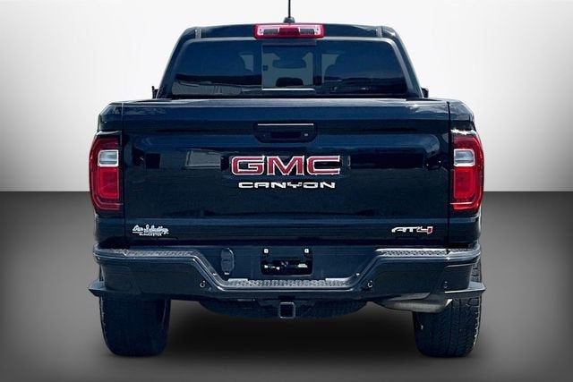 2024 GMC Canyon AT4