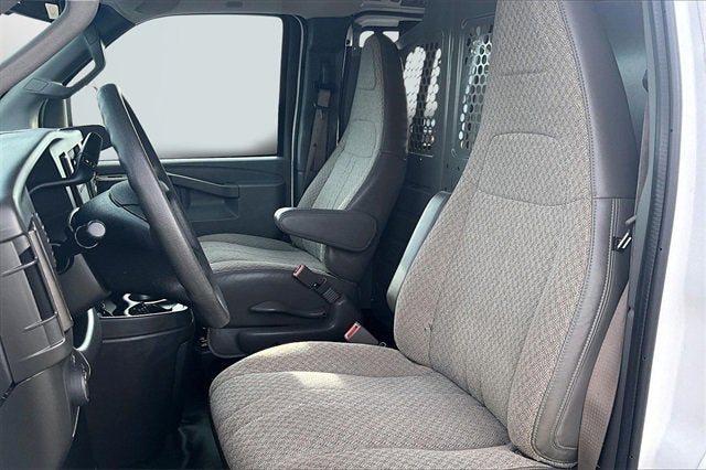 2019 GMC Savana Cargo 2500 BASE