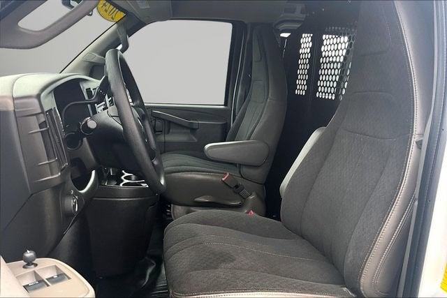 2024 GMC Savana Cargo 2500 Work Van