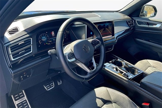 2024 Volkswagen Atlas Cross Sport 2.0T SEL Premium R-Line