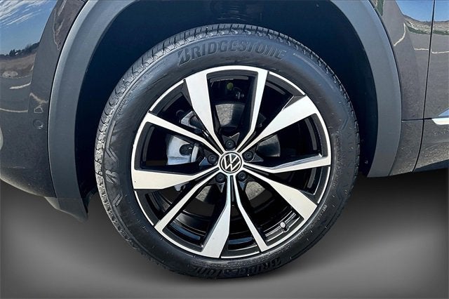 2024 Volkswagen Atlas Cross Sport 2.0T SEL Premium R-Line