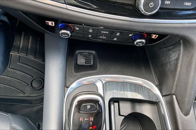 2020 Buick Enclave Essence