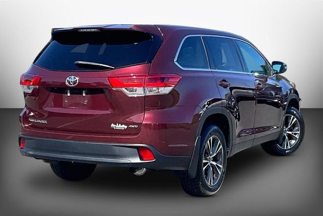 2019 Toyota Highlander LE