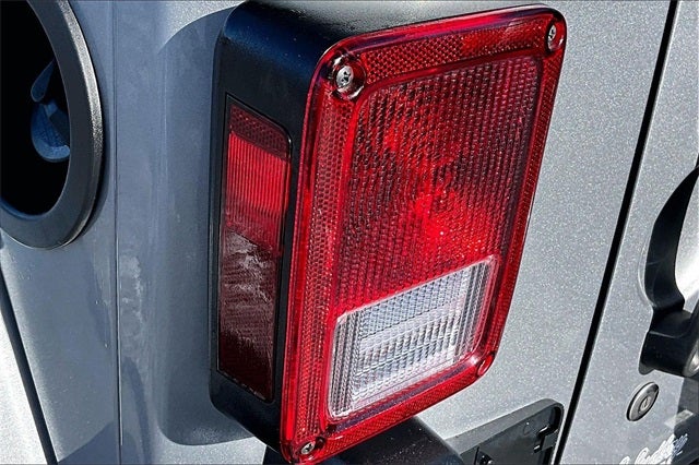 2016 Jeep Wrangler Sahara