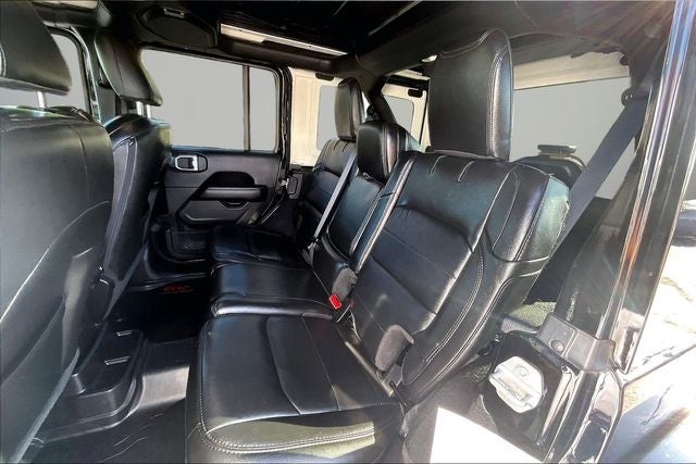 2022 Jeep Wrangler Unlimited Sahara Altitude