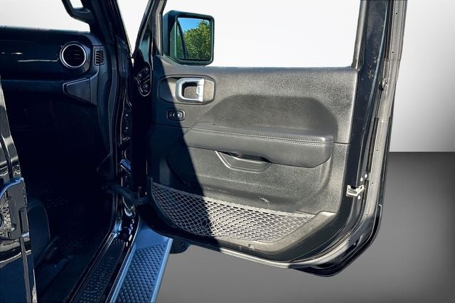 2022 Jeep Wrangler Unlimited Sahara Altitude
