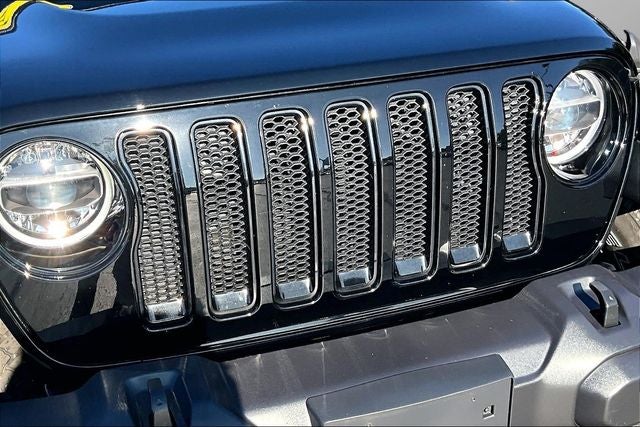 2022 Jeep Wrangler Unlimited Sahara Altitude