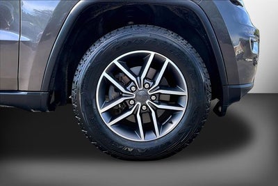 2020 Jeep Grand Cherokee Laredo E North Edition