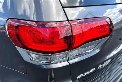 2020 Jeep Grand Cherokee Laredo