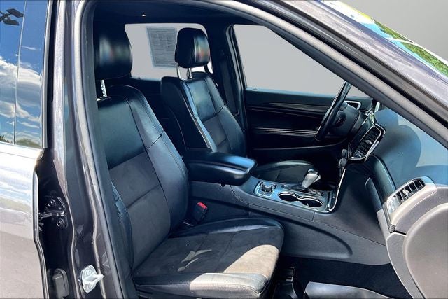 2020 Jeep Grand Cherokee Laredo