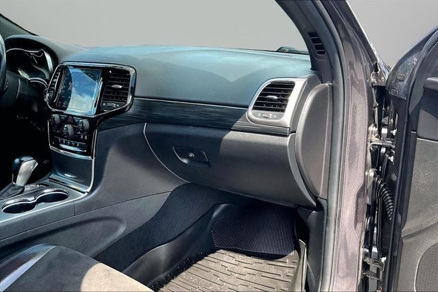 2020 Jeep Grand Cherokee Laredo