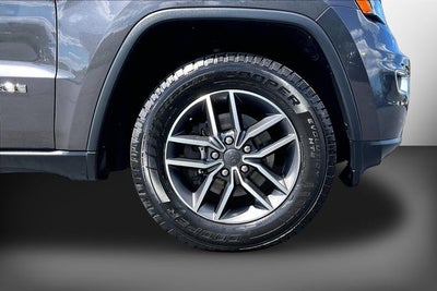 2020 Jeep Grand Cherokee Laredo
