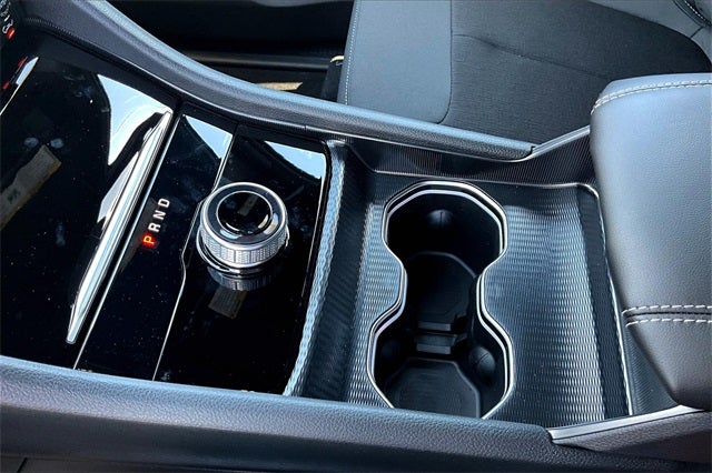 2025 Jeep Grand Cherokee Base