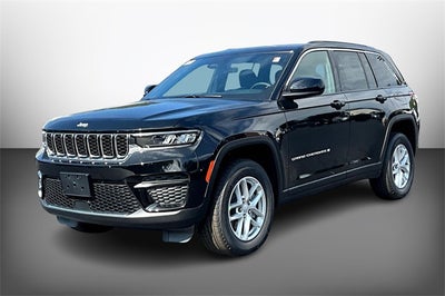 2025 Jeep Grand Cherokee Base