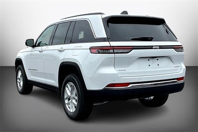 2025 Jeep Grand Cherokee Base