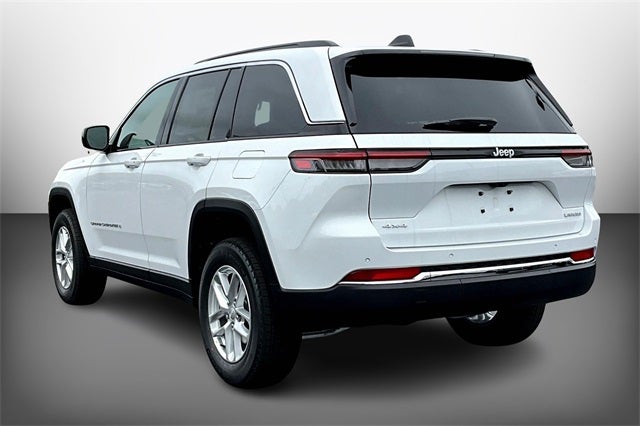 2025 Jeep Grand Cherokee Base