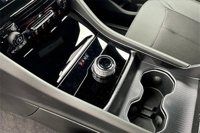 2025 Jeep Grand Cherokee Base