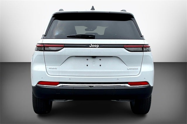 2025 Jeep Grand Cherokee Base