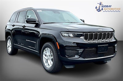 2025 Jeep Grand Cherokee Base