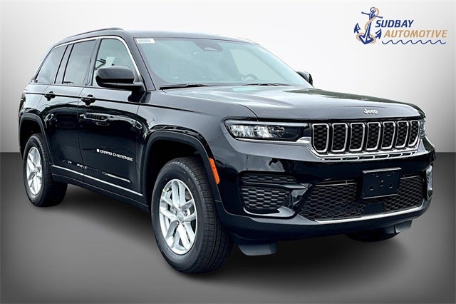 2025 Jeep Grand Cherokee Base