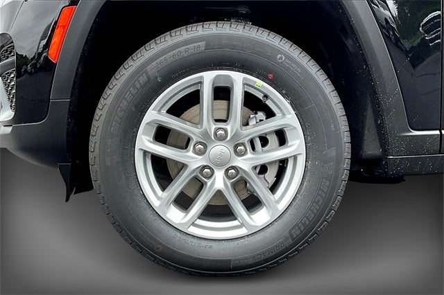 2025 Jeep Grand Cherokee Base