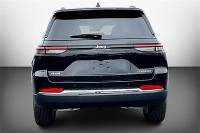 2025 Jeep Grand Cherokee Base