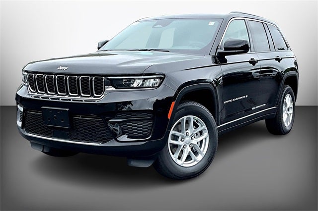 2025 Jeep Grand Cherokee Base