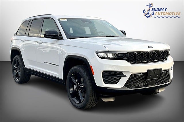 2025 Jeep Grand Cherokee Base