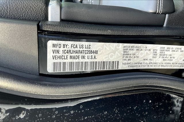 2026 Jeep Grand Cherokee Laredo