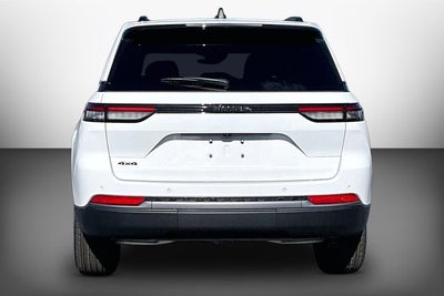 2026 Jeep Grand Cherokee Laredo