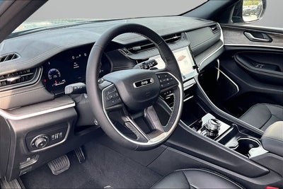 2027 Jeep Grand Cherokee Limited Reserve