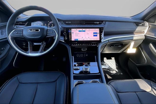 2027 Jeep Grand Cherokee Limited Reserve