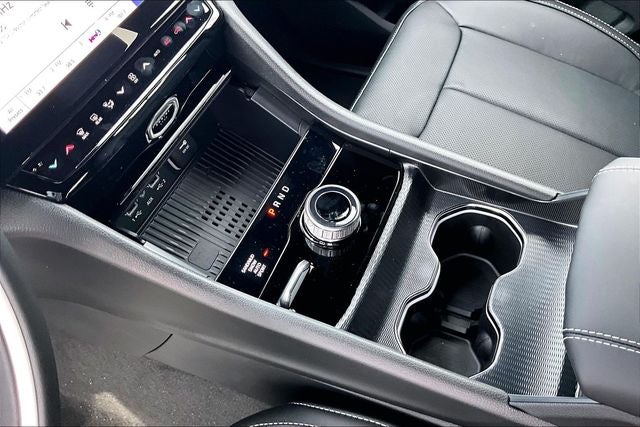 2027 Jeep Grand Cherokee Limited Reserve
