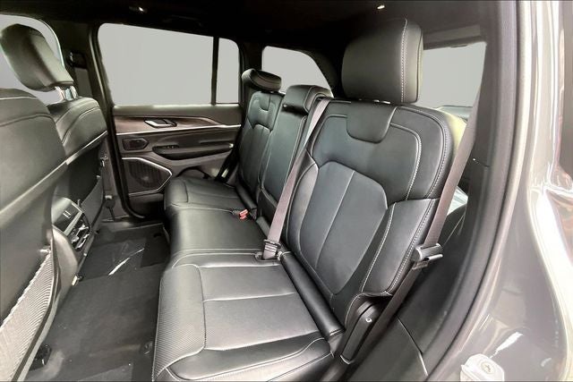 2027 Jeep Grand Cherokee Limited Reserve