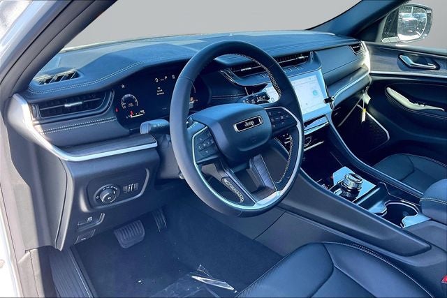 2027 Jeep Grand Cherokee Limited Reserve