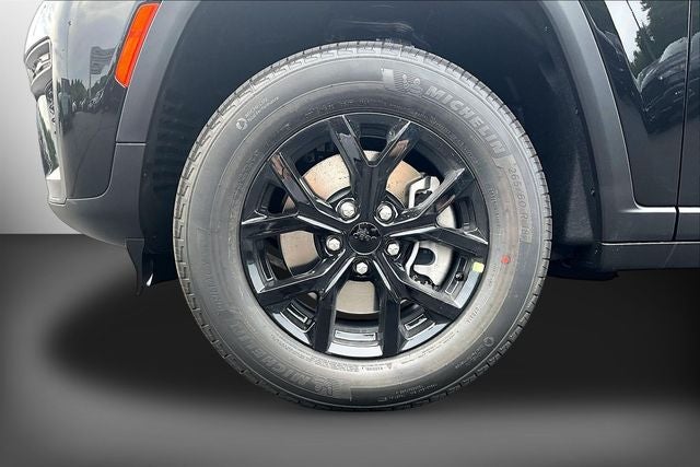 2026 Jeep Grand Cherokee L Laredo Altitude
