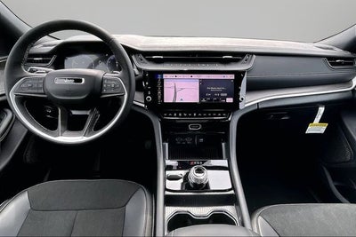 2026 Jeep Grand Cherokee L Laredo Altitude