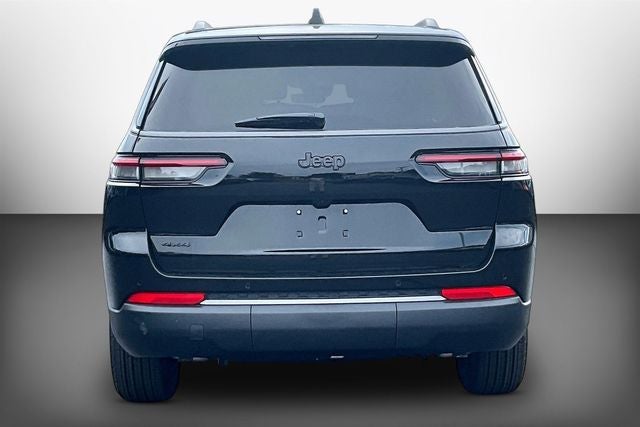 2026 Jeep Grand Cherokee L Laredo Altitude