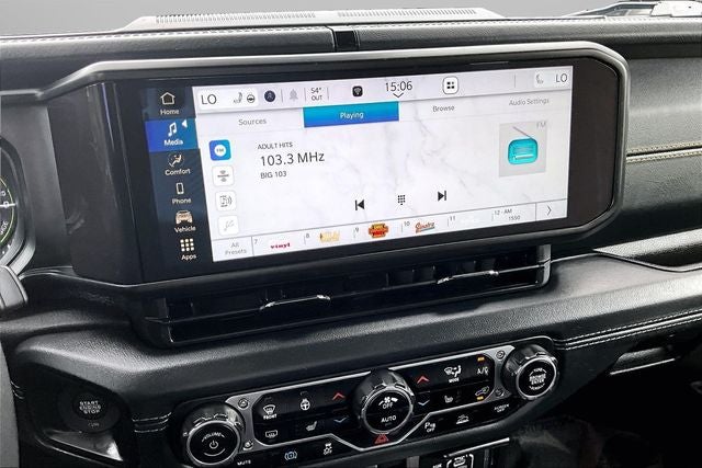 2024 Jeep Wrangler Sahara 4xe