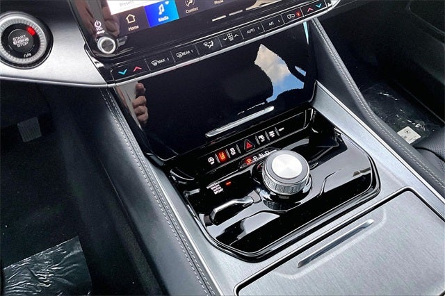 2026 Jeep Grand Wagoneer Base