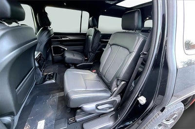 2026 Jeep Grand Wagoneer Base