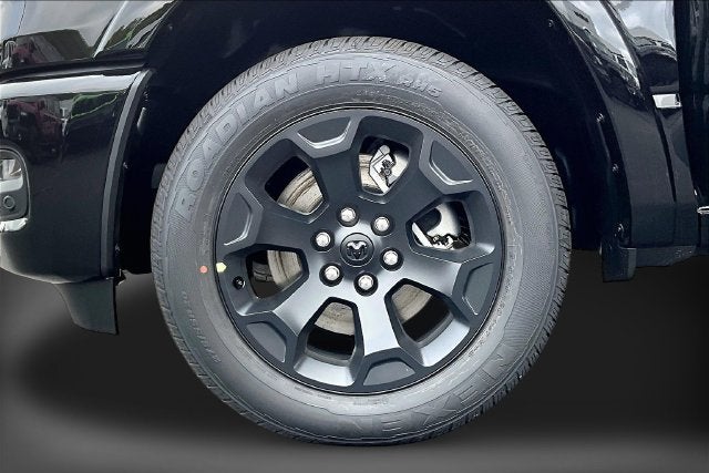 2027 RAM 1500 Big Horn/Lone Star