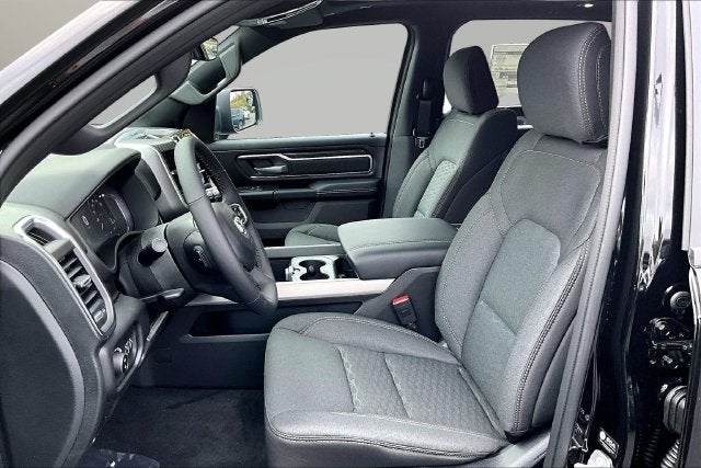 2027 RAM 1500 Big Horn/Lone Star